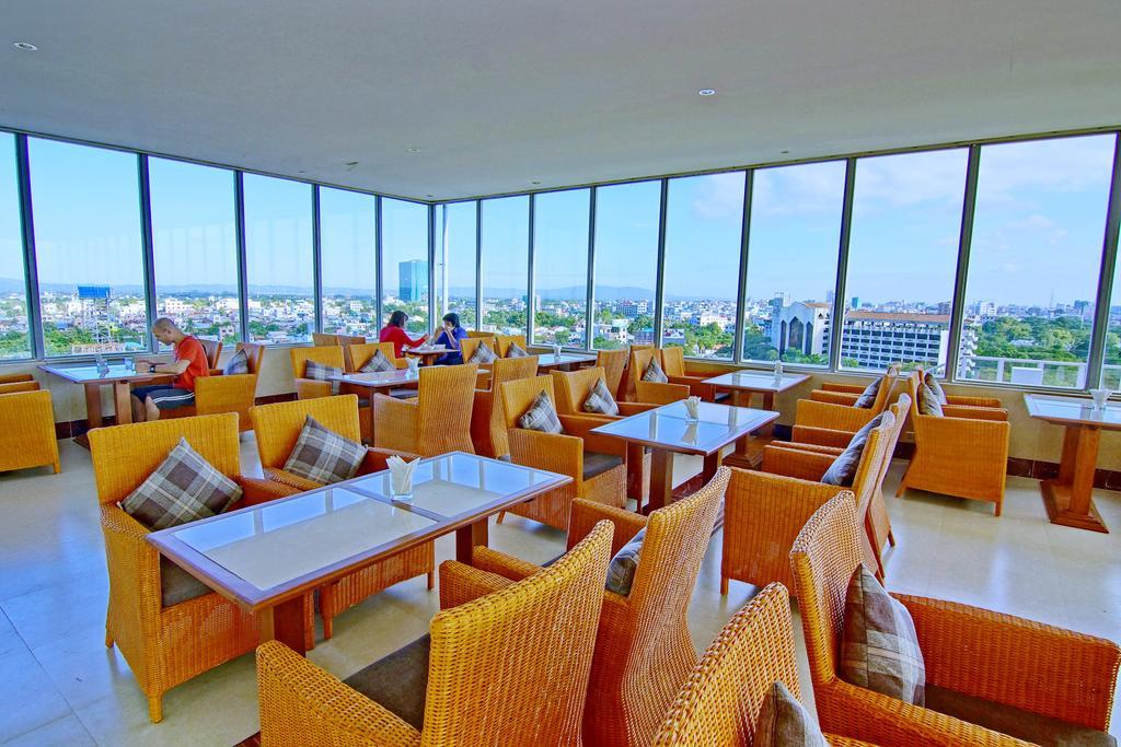 Wilson Hotel Мандалай Екстер'єр фото