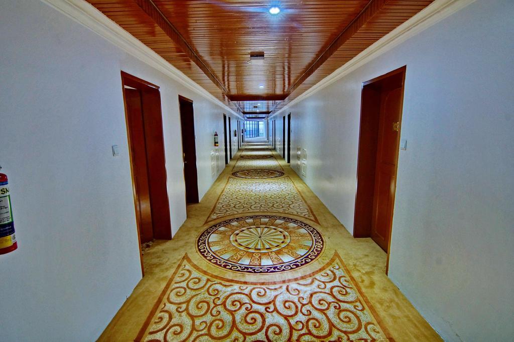 Wilson Hotel Мандалай Екстер'єр фото